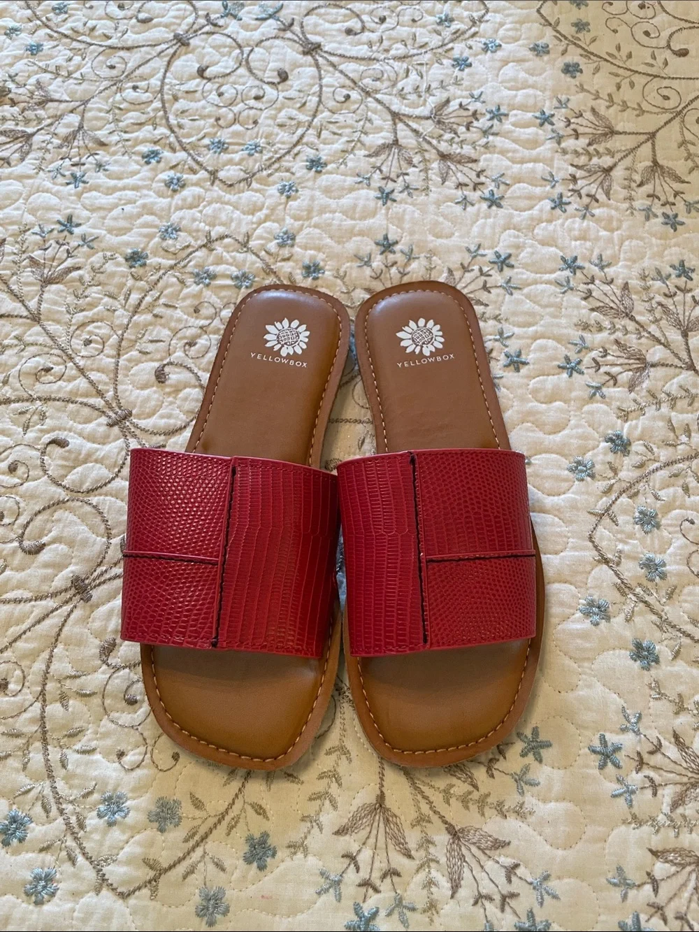 Yellow Box Women's Raspberry Textured Slide Sandals - Picture 2 of 4